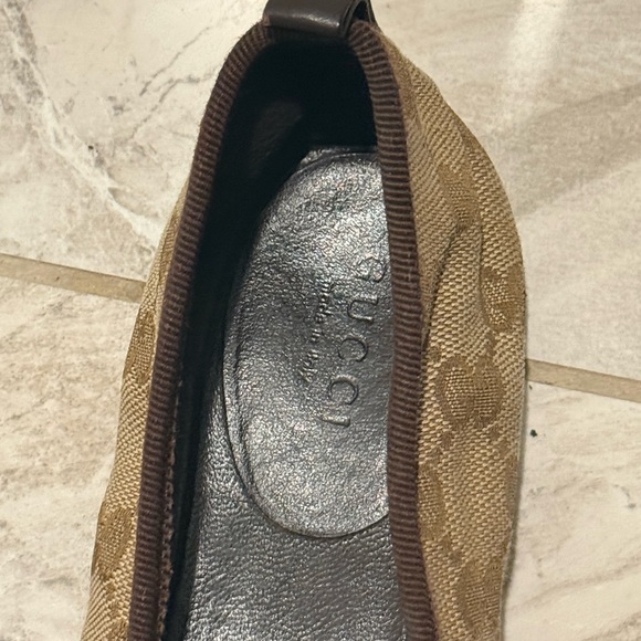 Gucci Monogram Bow Ballet Flats - Picture 5 of 5